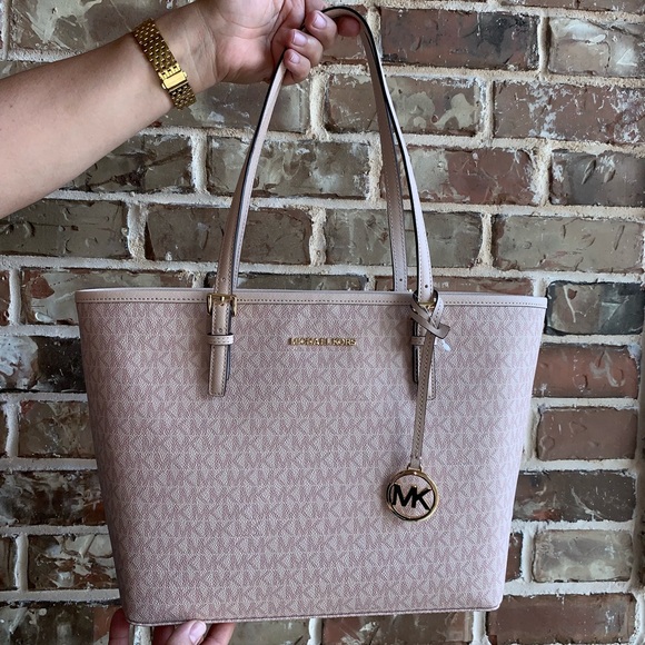 Michael Kors Handbags - OFFERS? NEW Michael Kors MD Carryall ToteBag